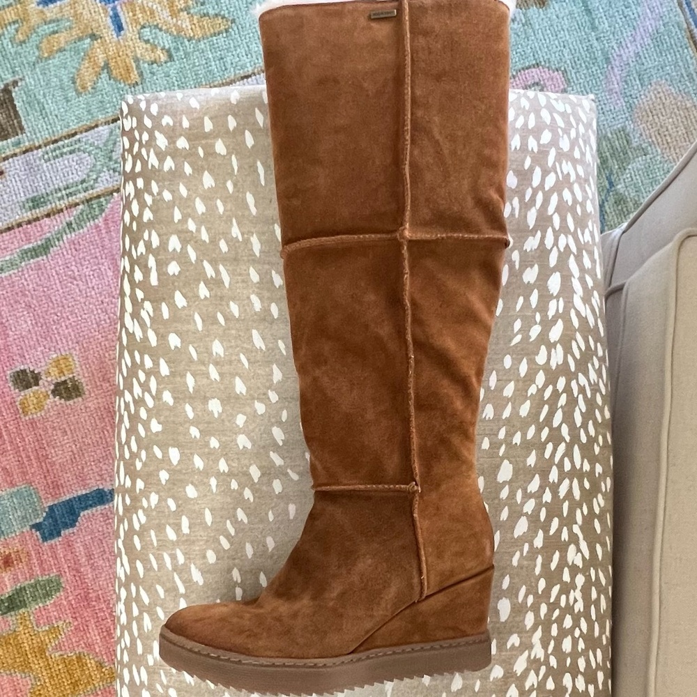 *NEW* Sofft Soviana Size 6